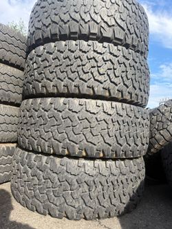33x12.50/15 Bfgoodrich Selling a set of 4 tires in excellent condition 🫡