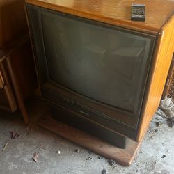FREE Vintage Zenith TV