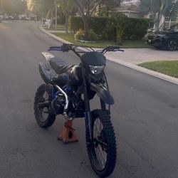 X Motos 125 Dirtbike 