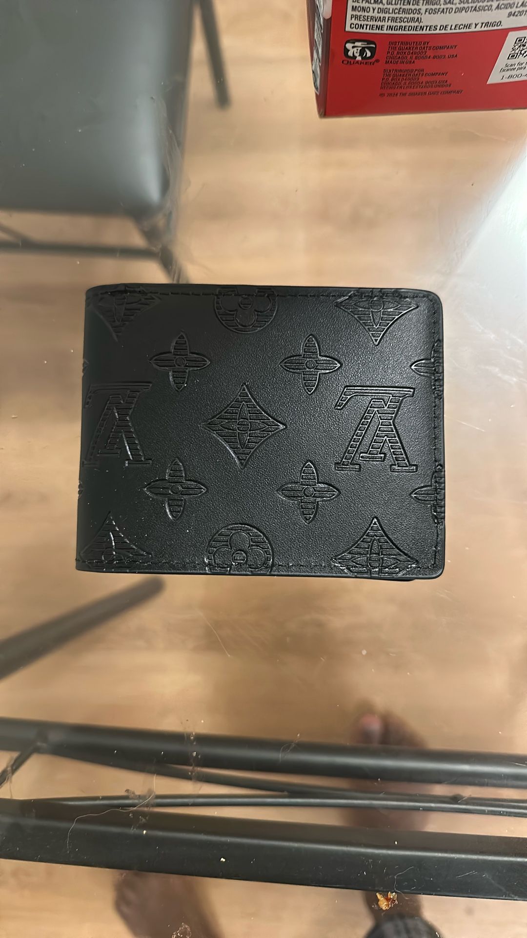 Louis Vuitton Wallet With Box And Pamphlet
