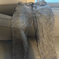 dark Grey Jeans 