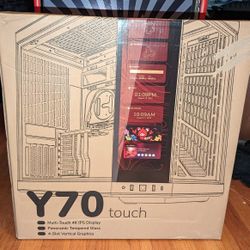 Gaming PC Parts & More Hyte Y70 Touch 
