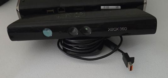 Microsoft Xbox 360 S + Kinect & Games