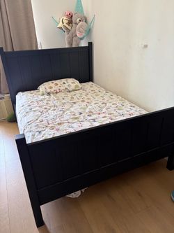 Pottery Barn Navy full size bed