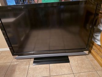 Used Vizio VF550XVT1A  With Remote And Base Stand