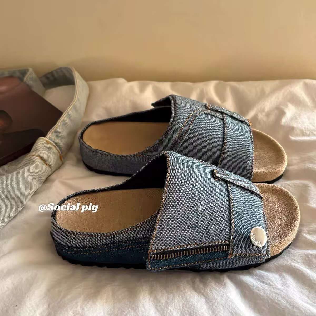 slippers