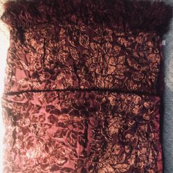 Beautiful Vintage 100% Silk Scarf-Great For The Holidays GC