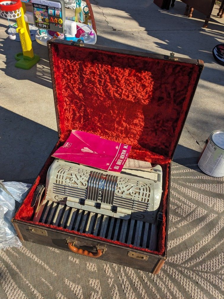 Accordian