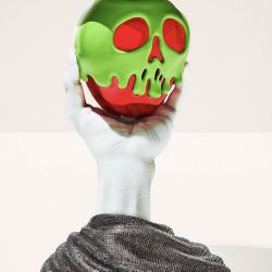 Beautiful Limited Edition! ©️Disney Villains BATH & BODY WORKS💚🗡🪞🍎 POISON APPLE🍎🪞🗡💚Candle Holder 