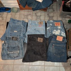 Lot Of 303 To 38 In Men's Vintage And New Brand Name Jeans