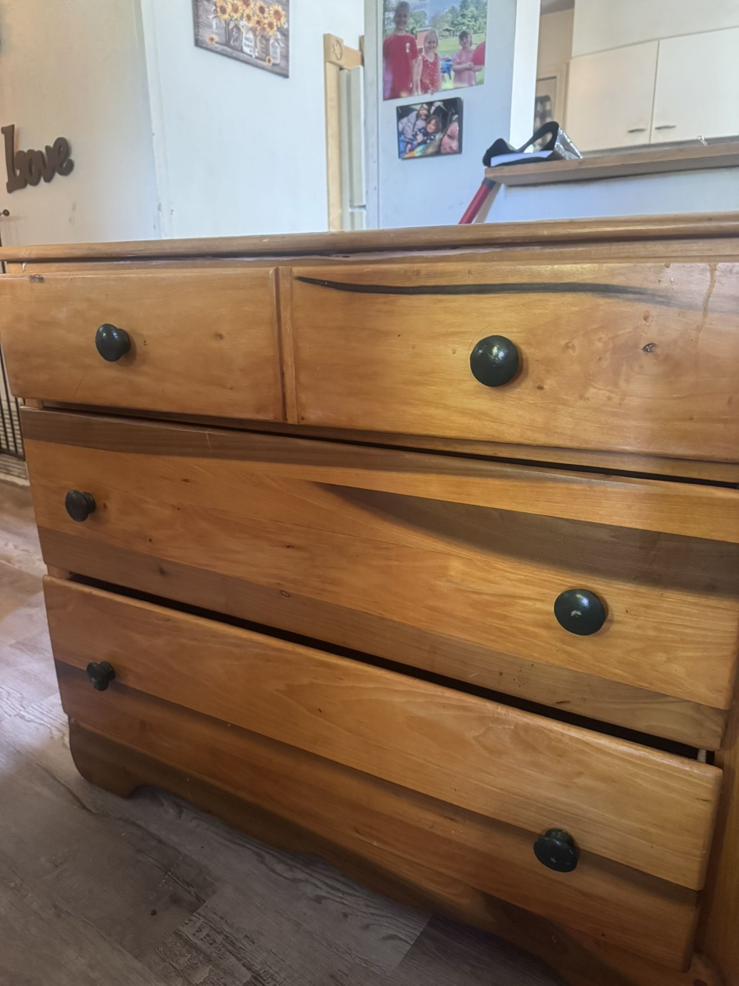 Dresser