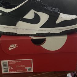 Panda Dunks 