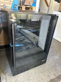 Newair Beverage Cooler Black Stainless Steel, Beverage Fridge, Beverage Refrigerator, Bar Fridge, Bar Refrigerator, Bar Cooler, Mini Fridge, Fridge Ne