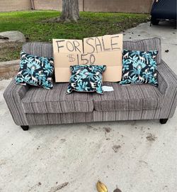 Serta 73” couch - NEW