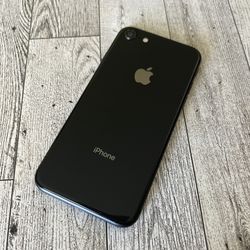 iPhone 8 (64gb)UNLOCKED /DESBLOQUEADO  For All Carriers  🔥