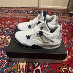 Jordan 4 Midnight navy GS size 6.5