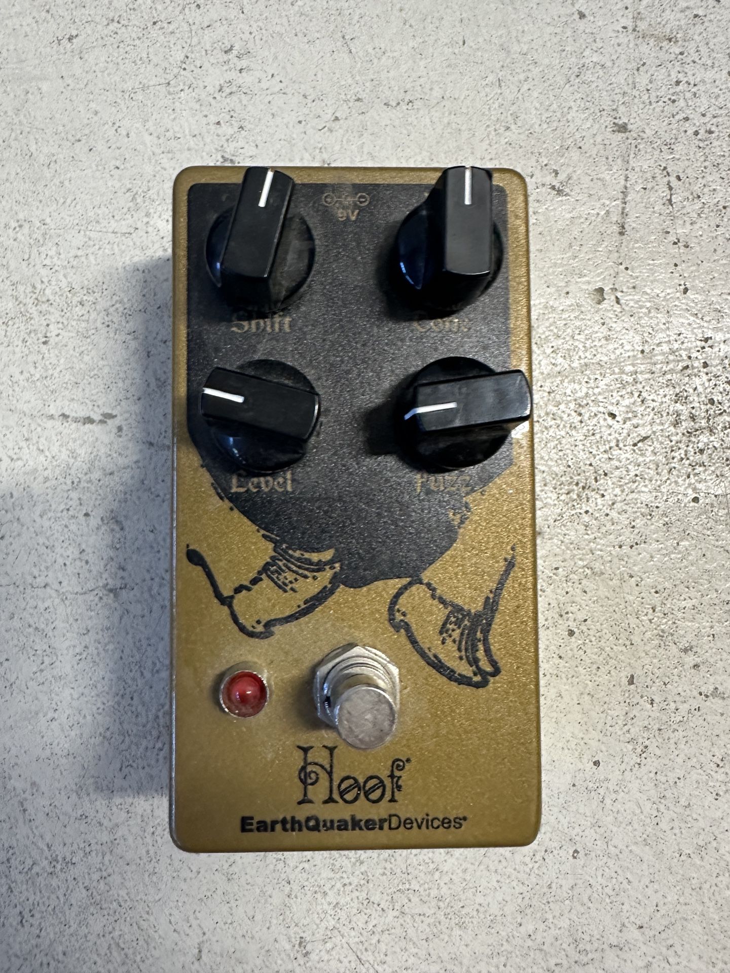 Hoof EarthQuaker Petal