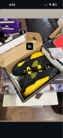 Jordan 4 thunder size 9c
