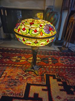 Victorian Tiffany-Style Table Lamp