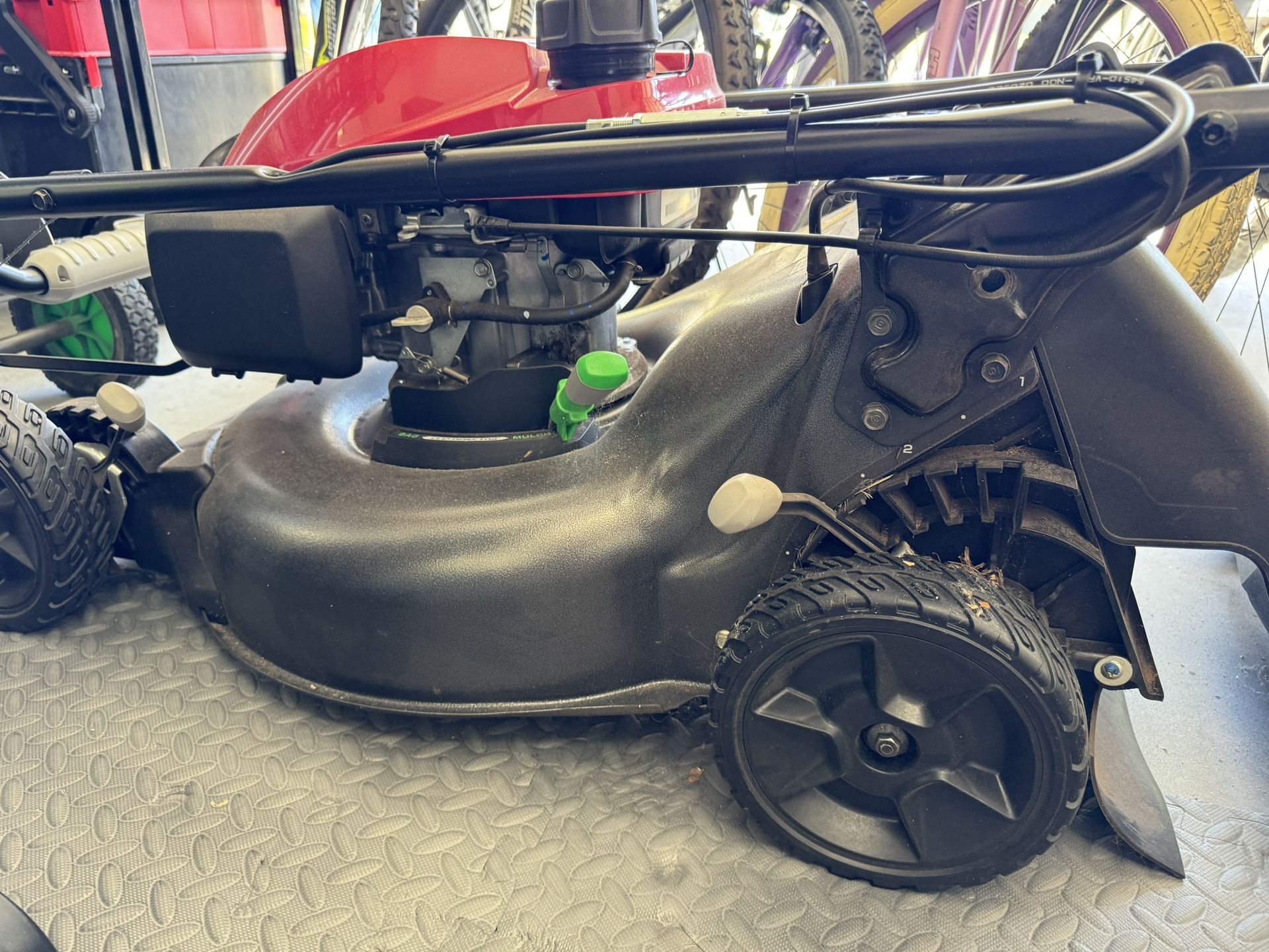 Lawn mower GCV170 Honda