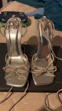 size 7 lace up heels sparkly