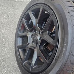 4 Ram Laramie Night Edition 22-inch Oem Rims With Goodyear  Tires Almos New