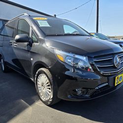 2022 MERCEDES-BENZ METRIS PASSENGER VAN 4D 