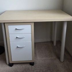 Table & Drawers set