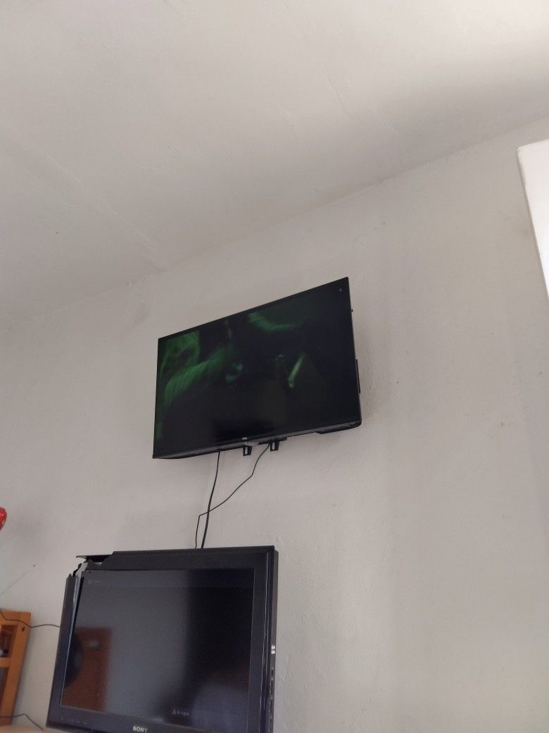 Tcl Tv 32 In (Have Remote)