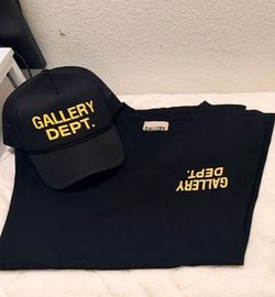 Gallery Dept Shirt & trucker Hat