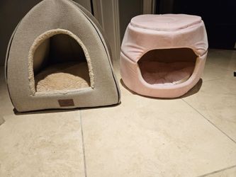 Cat houses, cat litter box