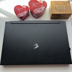 GIGABYTE AORUS 15P - 15.6, intel i7, RTX 3080 16 GB, 32 GB Ram, 1 Tb SSD. Windows 11 used