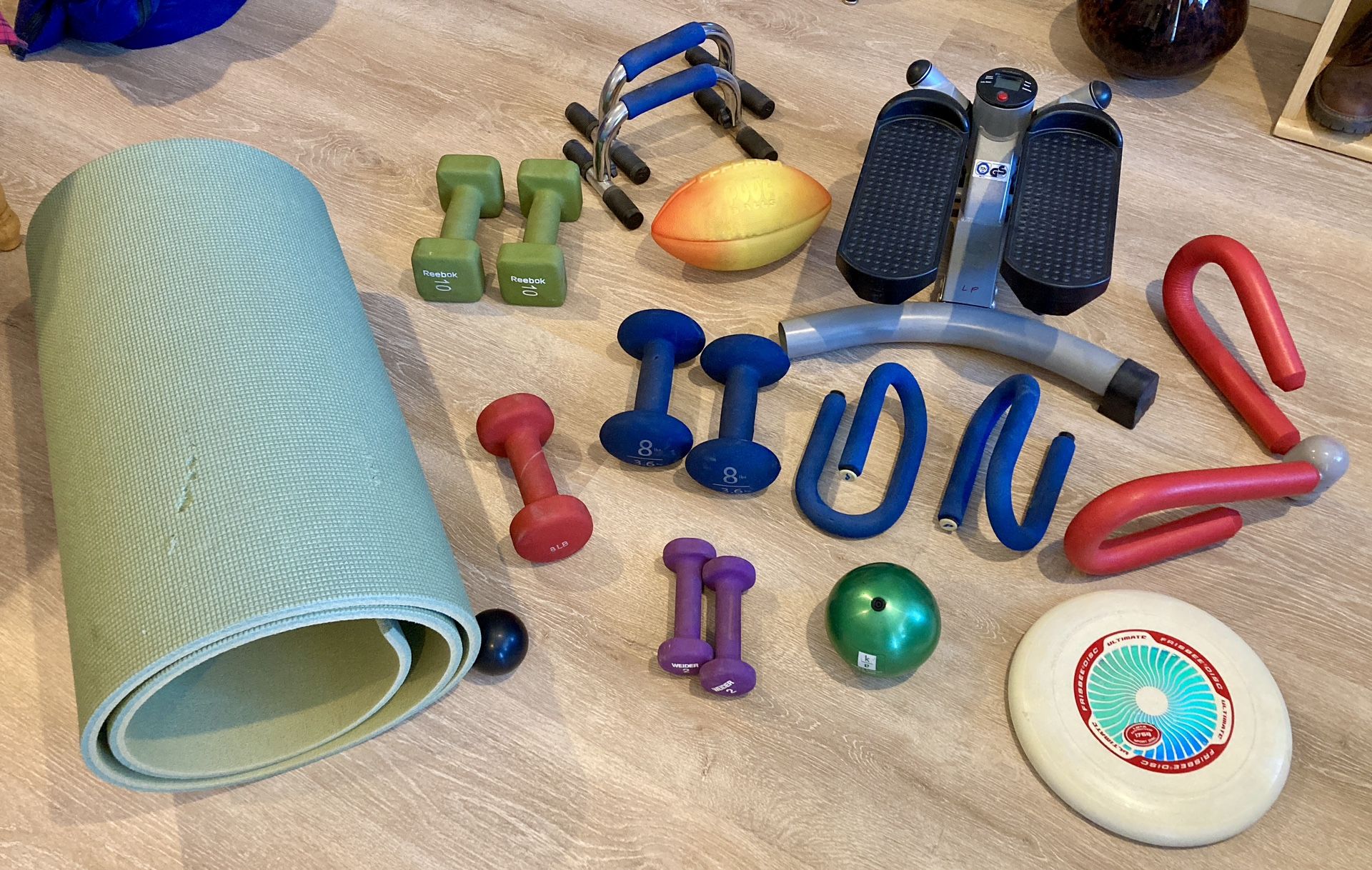 Exercise Equipment Dumbbells Stair Stepper Ball Nerf Football Yoga Mat Stair Stepper Sports Frisbee 