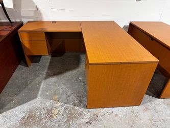 OFFICE/HOME DESK L-SHAPE DESK