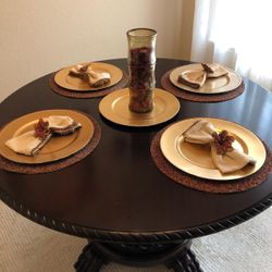 Breakfast Nook/Dining Table With Decor 