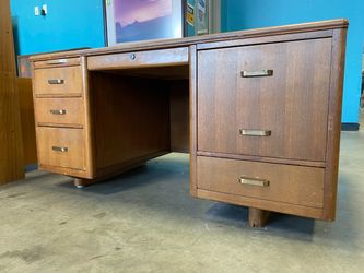 LEOPOLD FURNITURE Vintage Mid-Century Modern Walnut Office Desk