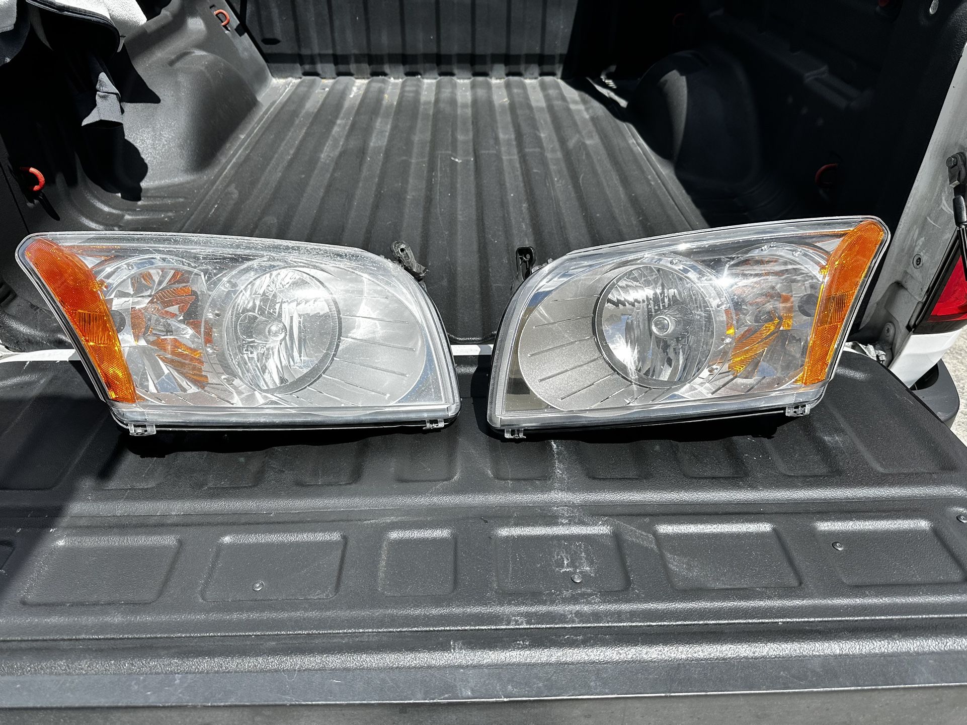 Dodge Caliber Headlights