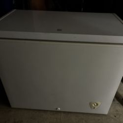 Chest Freezer 