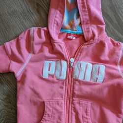 Girl's Size 6 Puma Short Sleeve Hoodie 