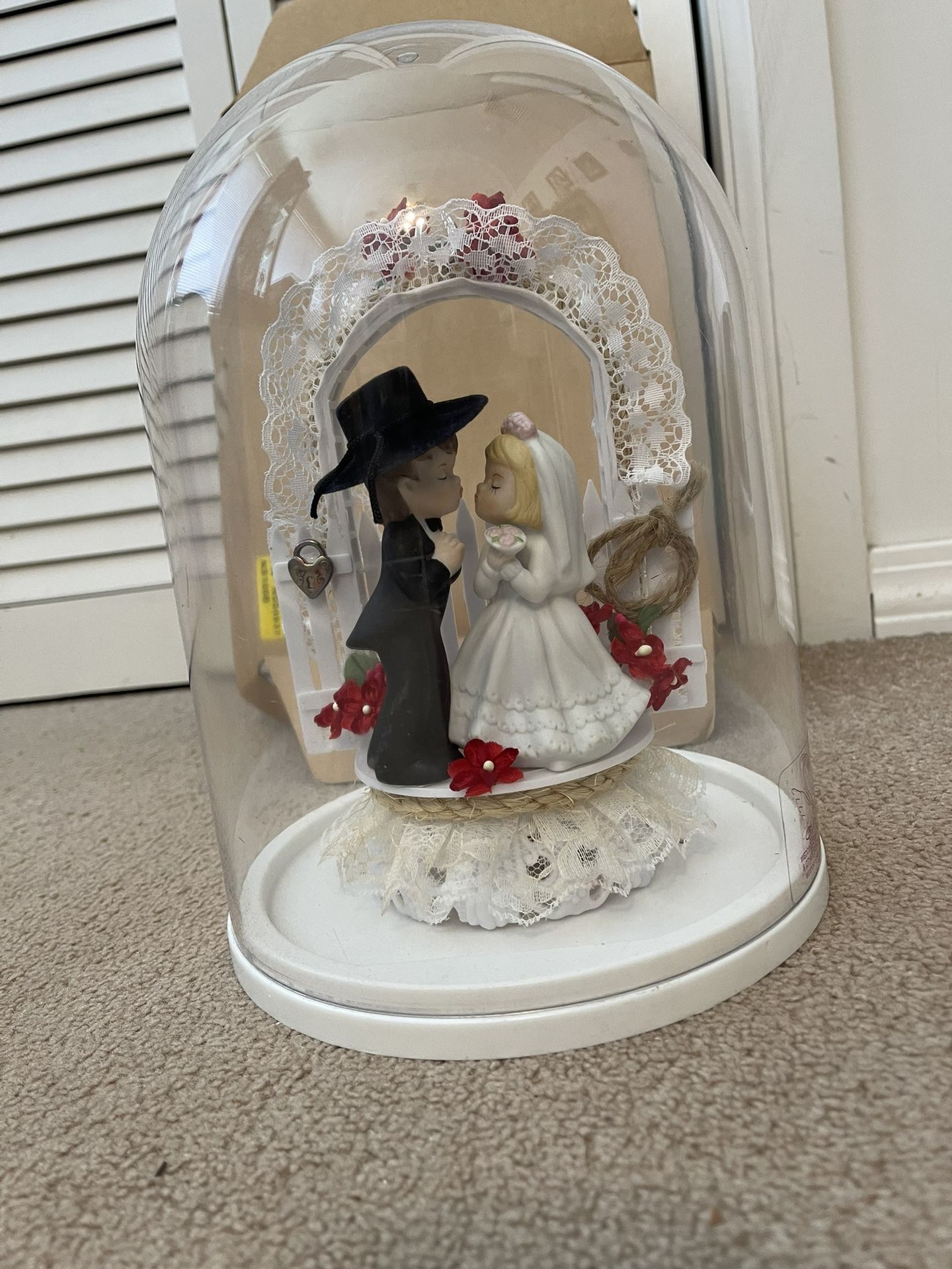 Western Theme Bride And Groom Cake Topper, Really Cute