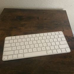 Magic Keyboard ⌨️ 