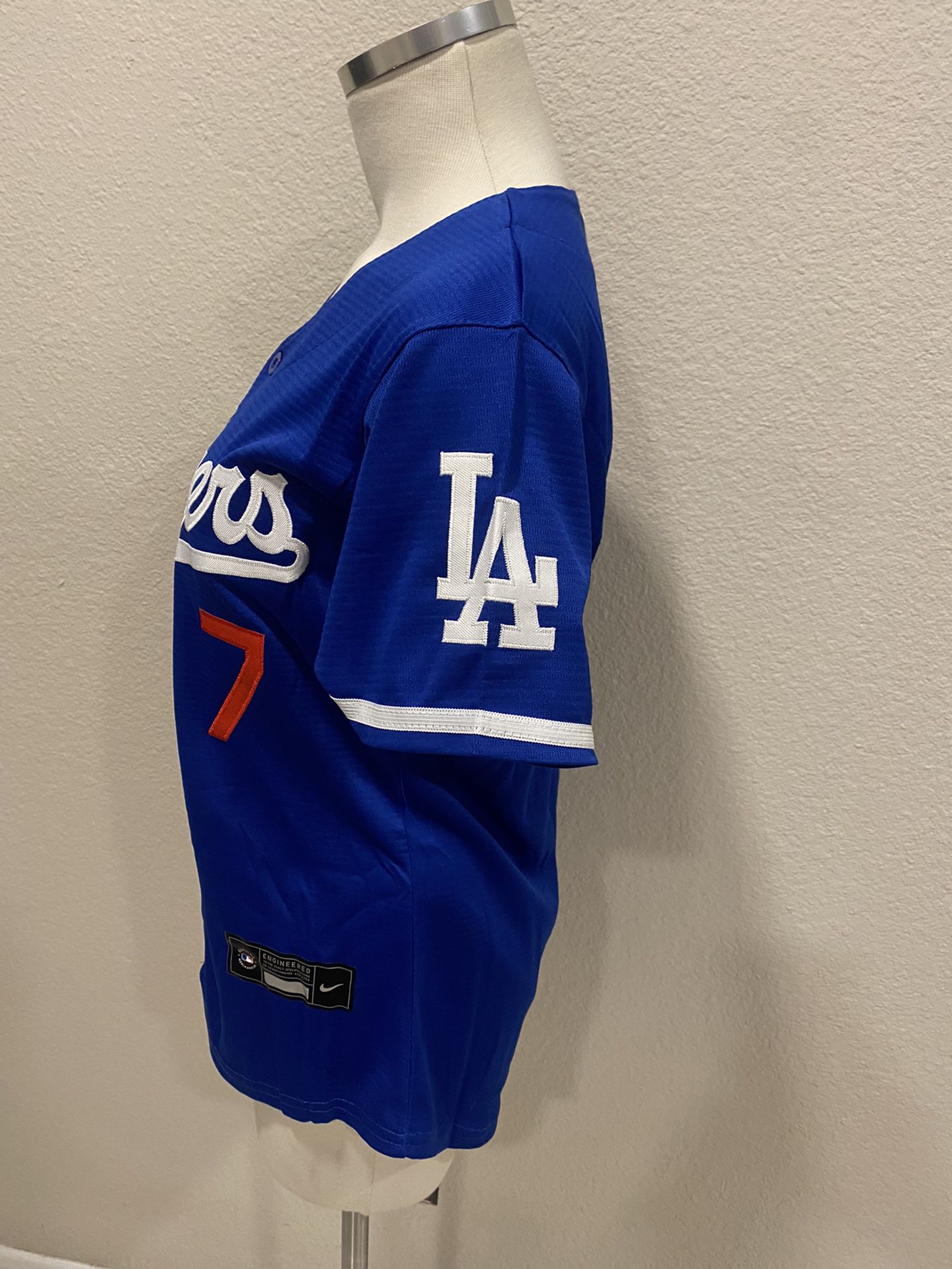 Women's Julio Urias Blue Dodgers Jersey for Sale in Moreno Valley, CA -  OfferUp