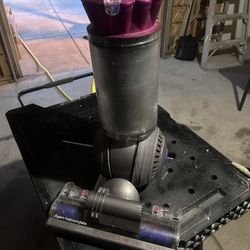 Dyson Vacuum 