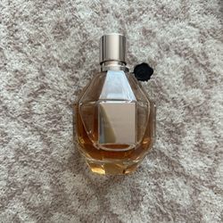 Viktor & Rolf Flowerbomb $75 **READ DESCRIPTION**
