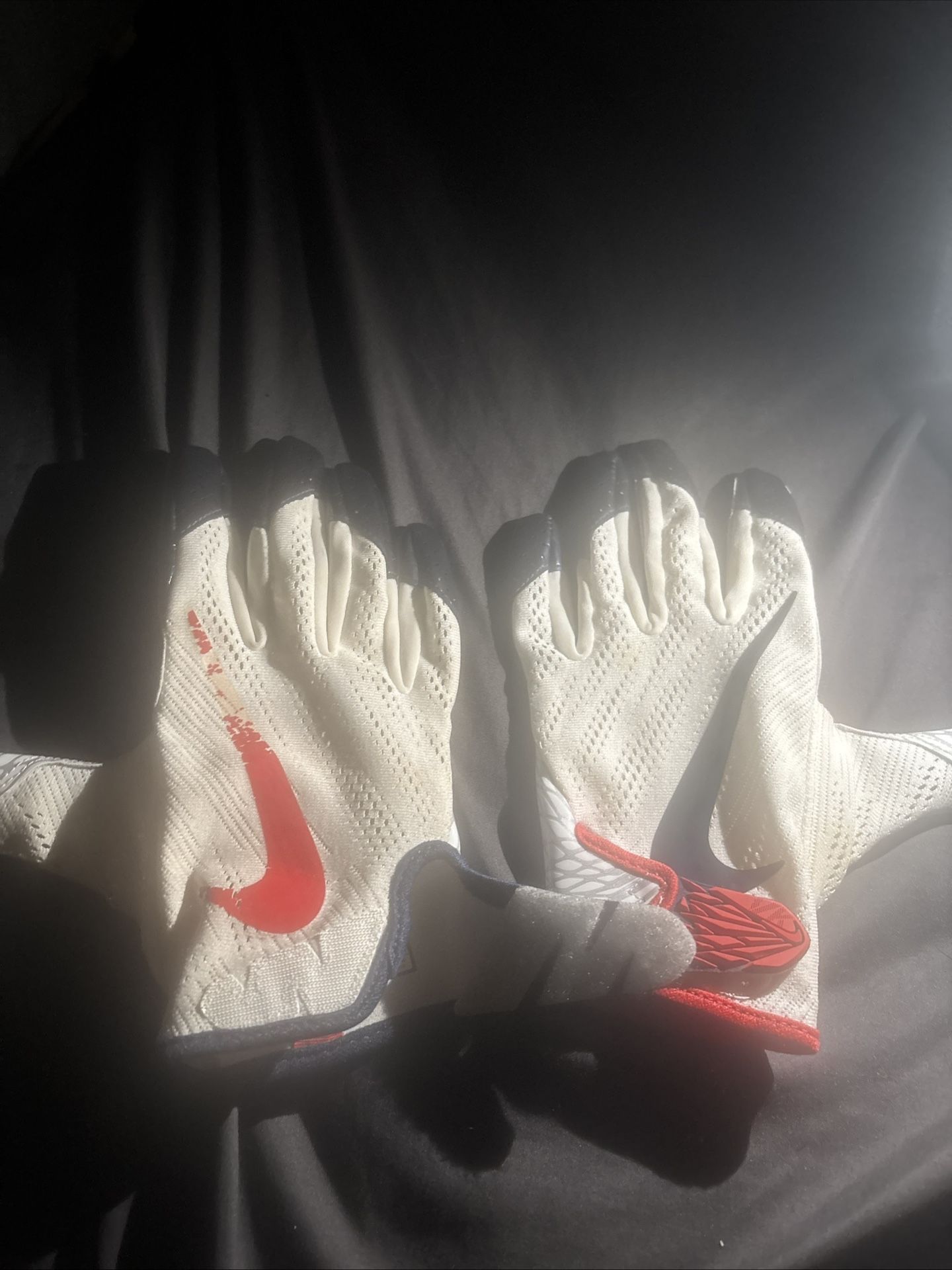 Ole miss college gloves 