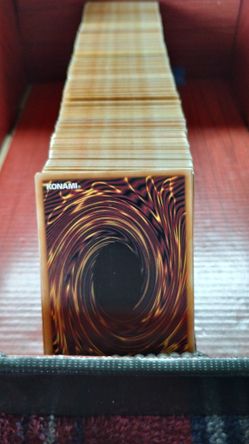 Yu-Gi-Oh Cards (600+ Cards)