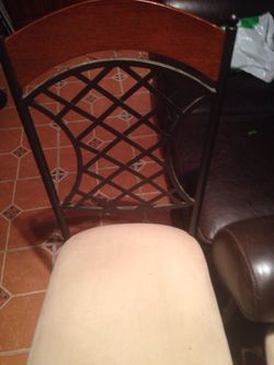 2 chairs velour cushion in mint shape