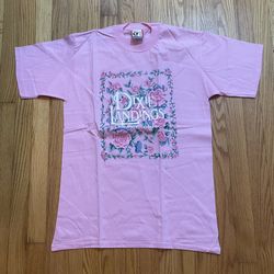 Vintage DISNEY DESIGINS DIXIE LANDINGS RESORT T-Shirt Women Size medium USA PINK
