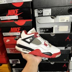 2020 Jordan Fire Red 4s size 9 USED 