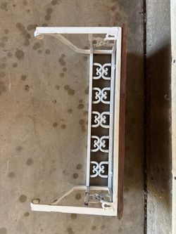 Wall shelf